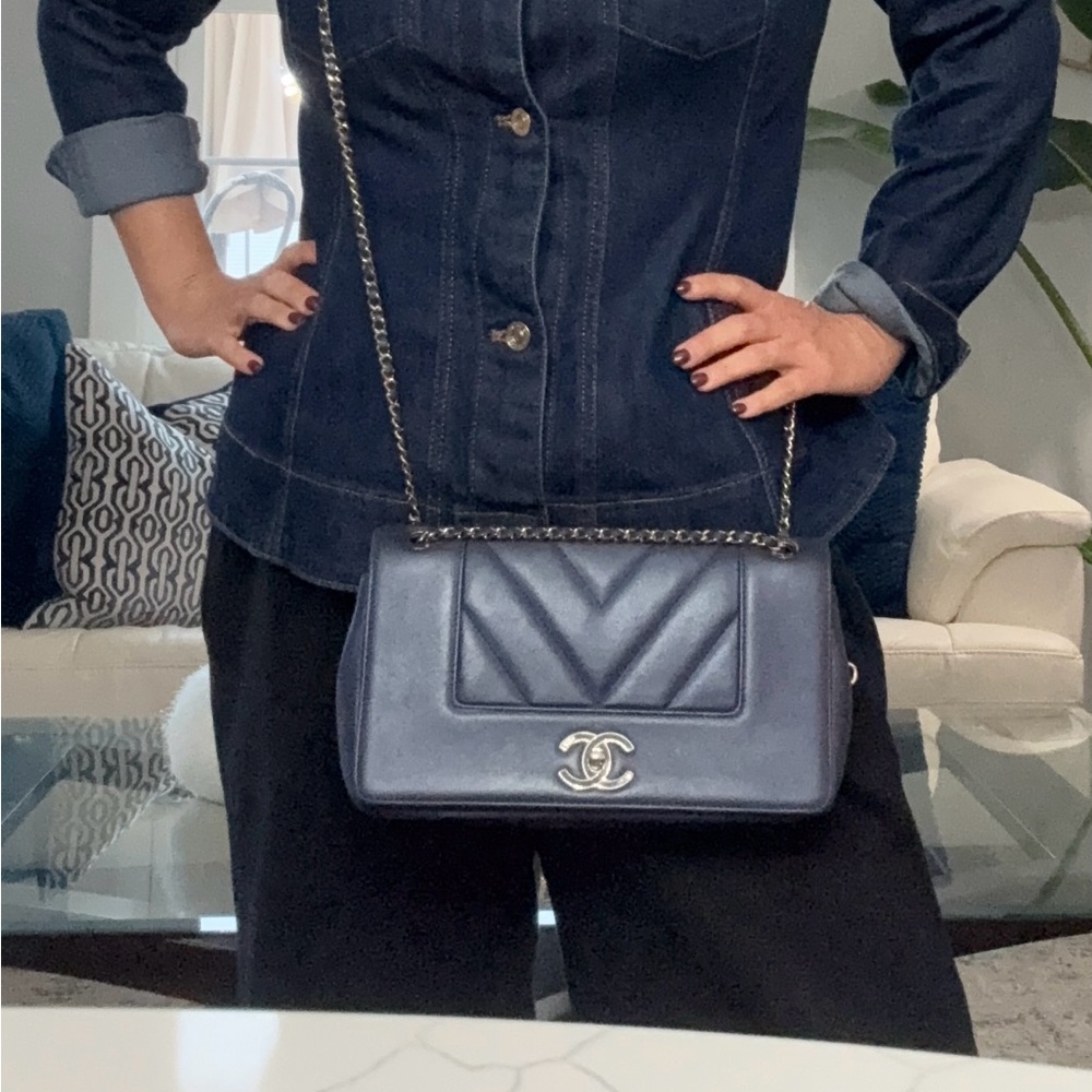 CHANEL Metallic Blue Mademoiselle Flap Bag - Picture 3 of 15
